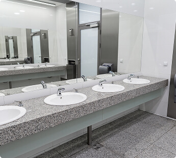 公共トイレの手洗い場